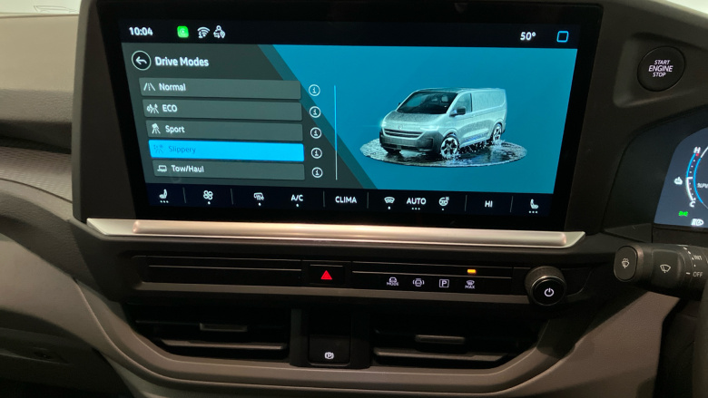 Volkswagen Transporter T32 Swb Electric 160kW 65kWh Commerce Pro Van Auto